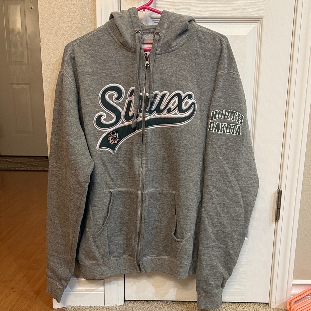 Vintage Gray North Dakota Sioux Hoodie